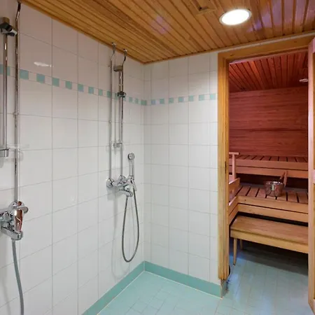 Hellsten Parliament Aparthotel 3*