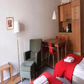 Apart-hotel Hellsten Parliament 3*