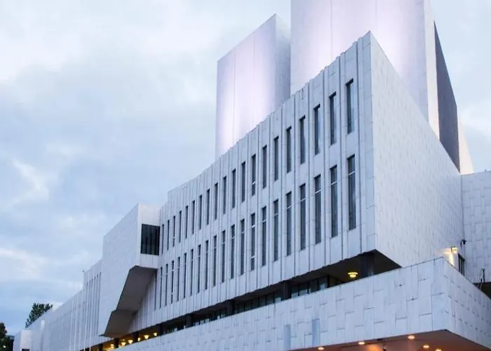 Hellsten Parliament 3*