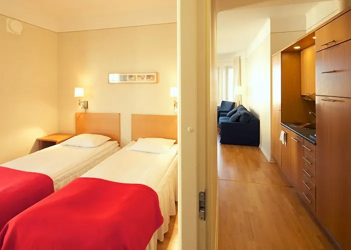 Hellsten Parliament Aparthotel 3*