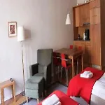 Aparthotel Hellsten Parliament 3*