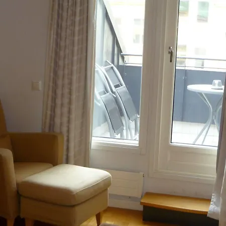 Aparthotel Hellsten Parliament Helsinki