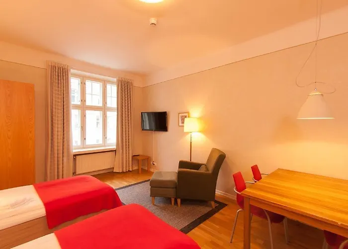 Hellsten Parliament 3*