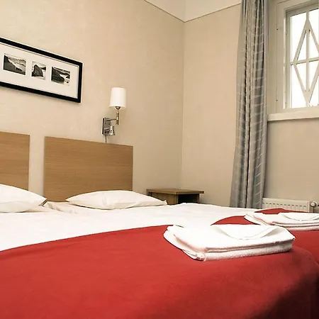 Hellsten Parliament 3*