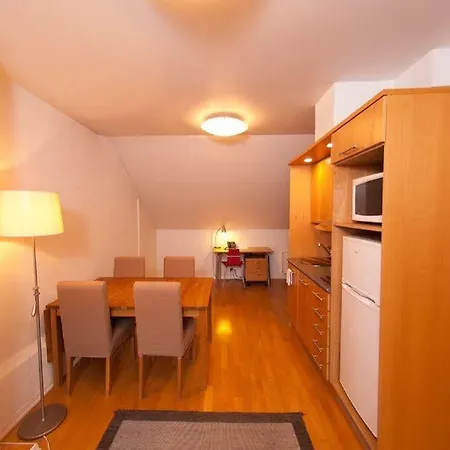 Апарт-отель Hellsten Parliament Хельсинки